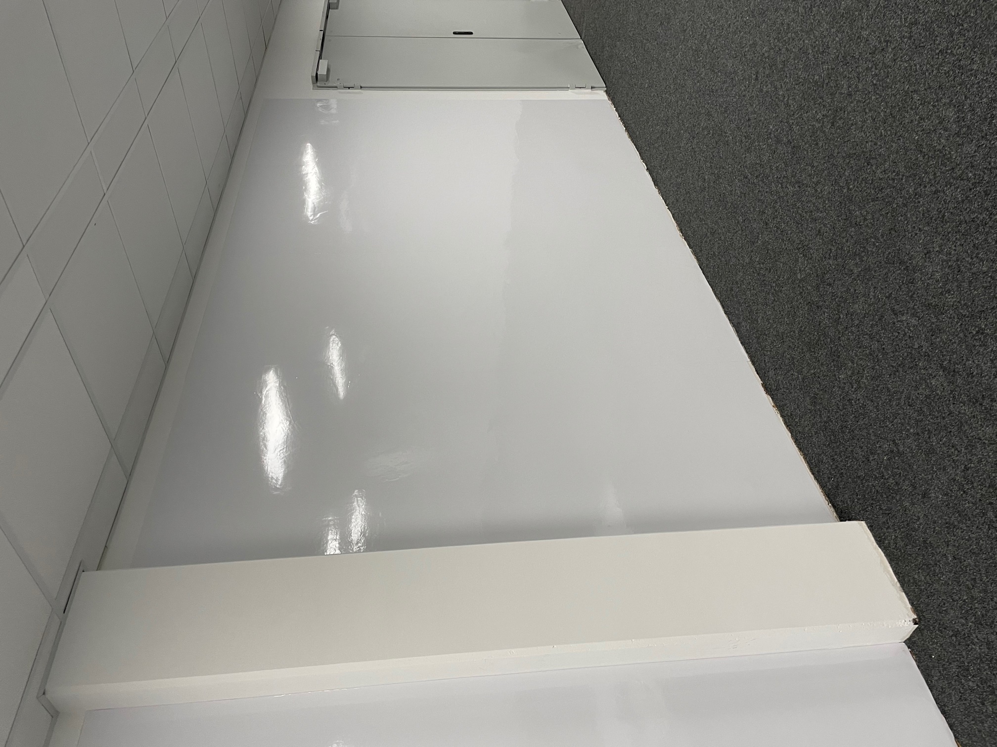 220x60cm | Whiteboard-Tapete  magnetisch & selbstklebend  | weiß   